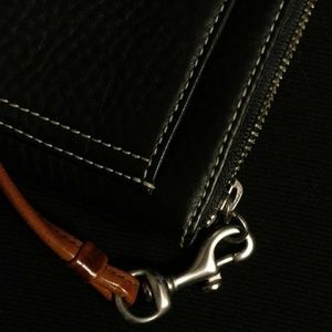 Coach Bags - Coach black leather wristlet chelsea Coach Bags - Coach black leather wristlet chelsea